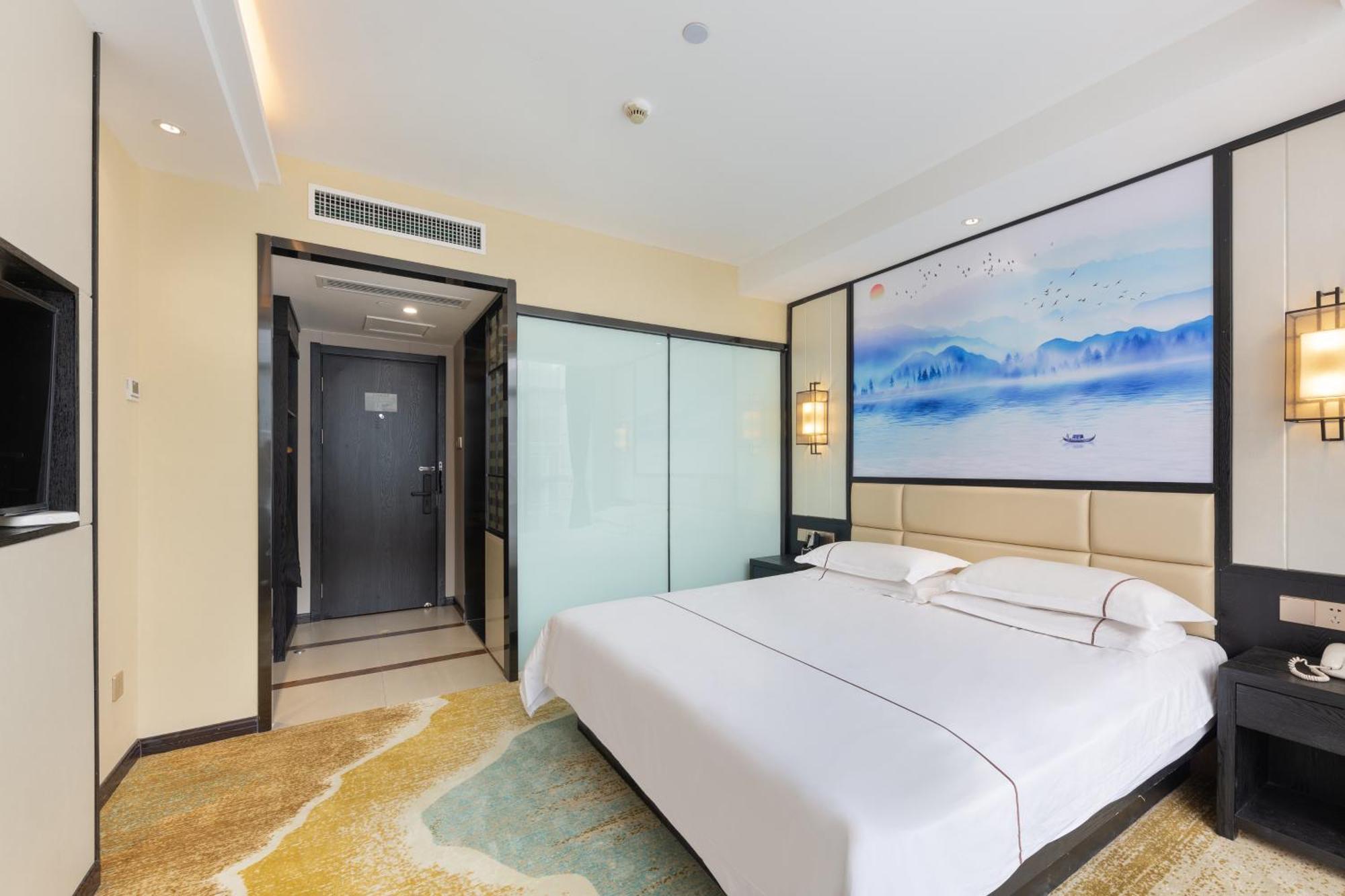 Yiwu Luckbear Hotel Exteriör bild